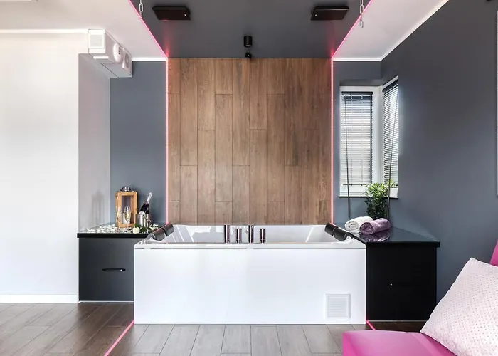 Relaxroom Fuksja * Reda